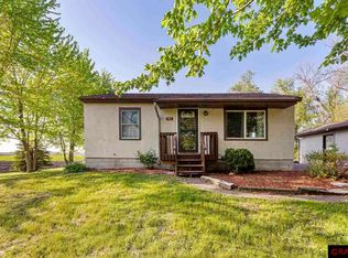 106 Cedar Ct, Mapleton, MN 56065