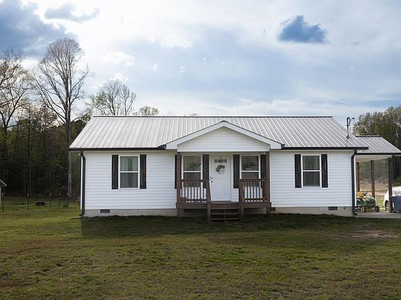 2nd image of 561 Walter Whitt Rd