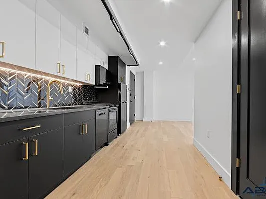 Rented by ABODE NYC LLC | media 4