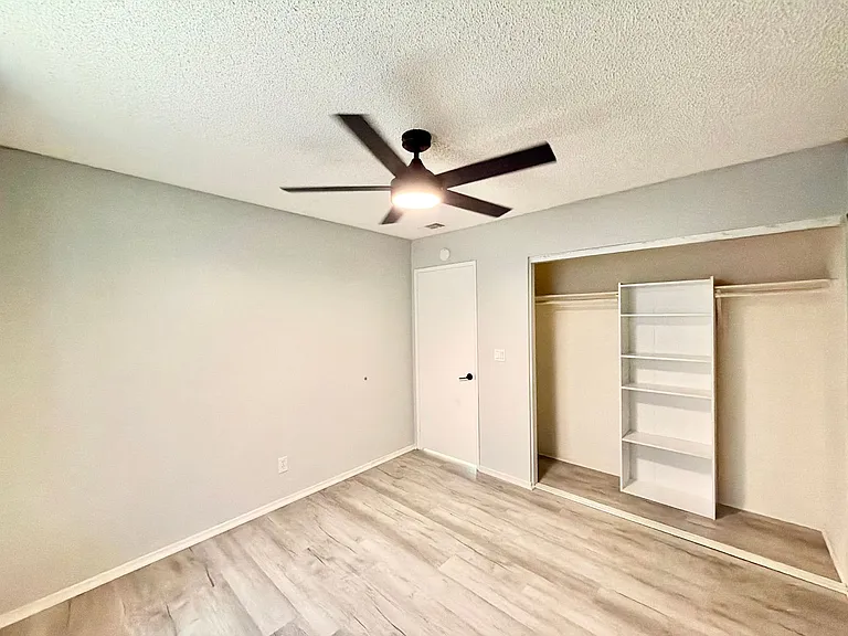 23986 Falconer Dr — Photo 9