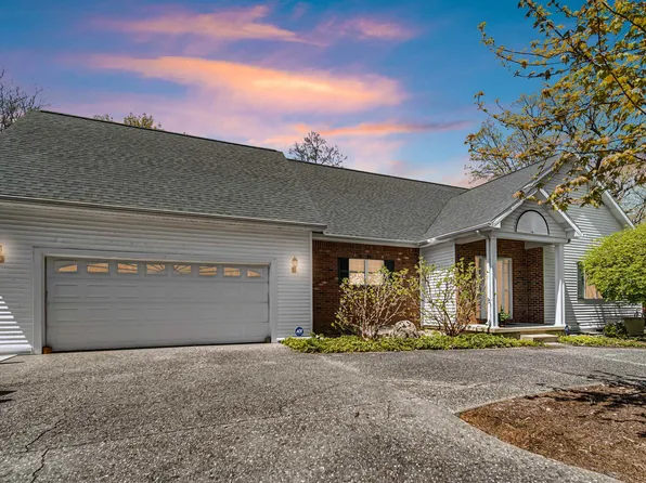 18243 W Shore Cir, Culver, IN 46511