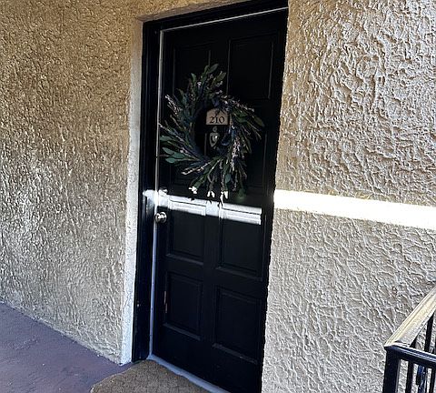 2nd image of 5306 W Kennedy Blvd Unit 210