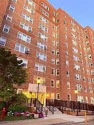 80 Knolls Crescent, #6B