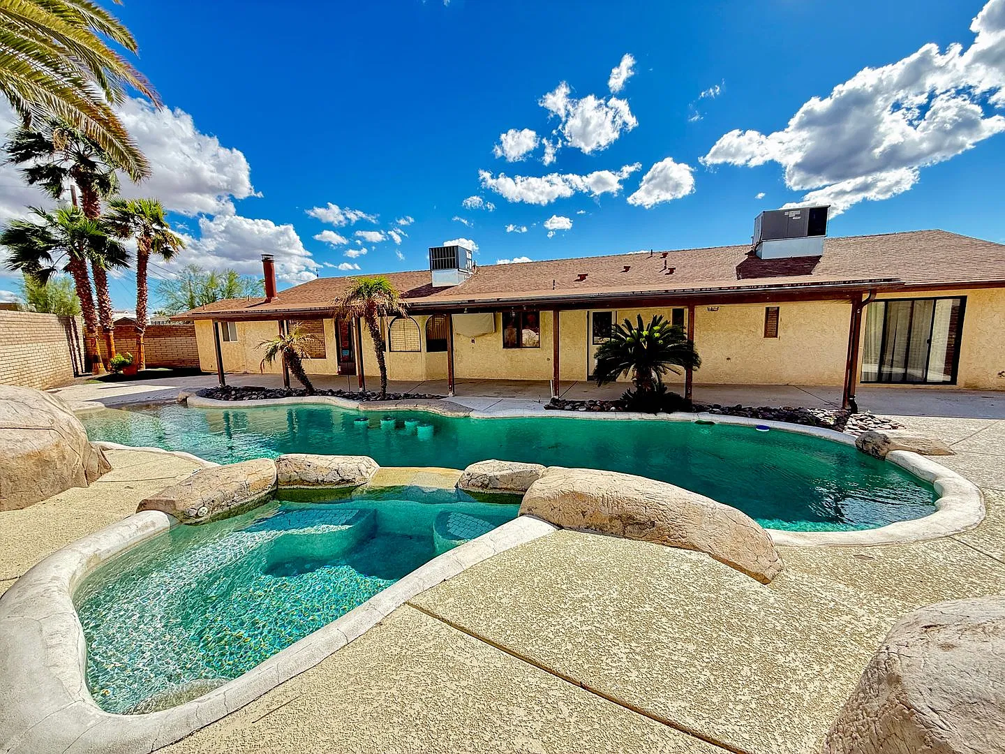 Pool home - Long term - Unfurnished — Photo 4