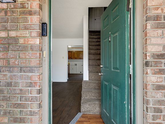 2nd image of 416 Archwood St N #4N