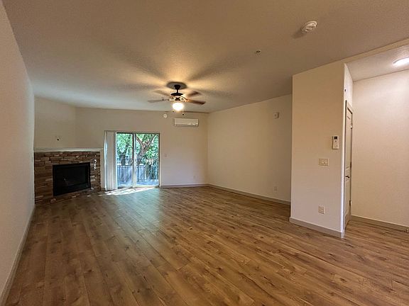4th image of 17167-17193 SW Terrapin Dr #144