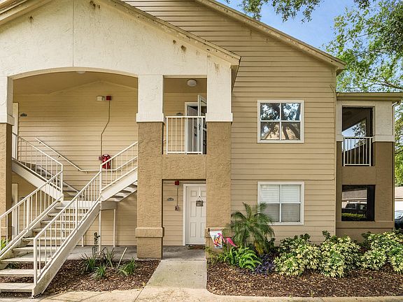2nd image of 19 Arbor Club Dr Unit 209