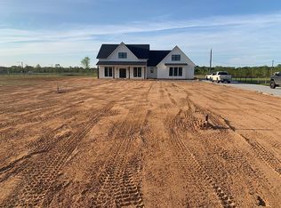 2011 Rymal Rd, Alvin, TX 77511