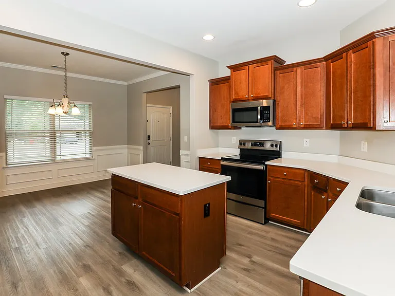 231 Galway Ln — Photo 7