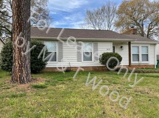 5821 Sunset Chase Ln, Charlotte, NC 28212