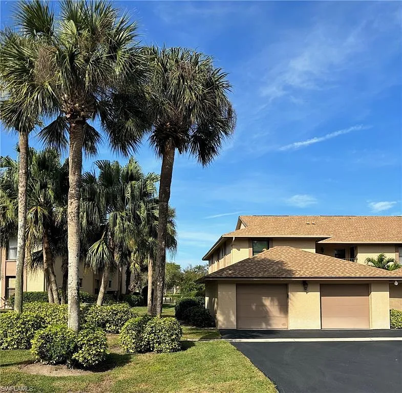 3 bed, 2.0 bath, 1384 sqft, $2,500 — Photo 1