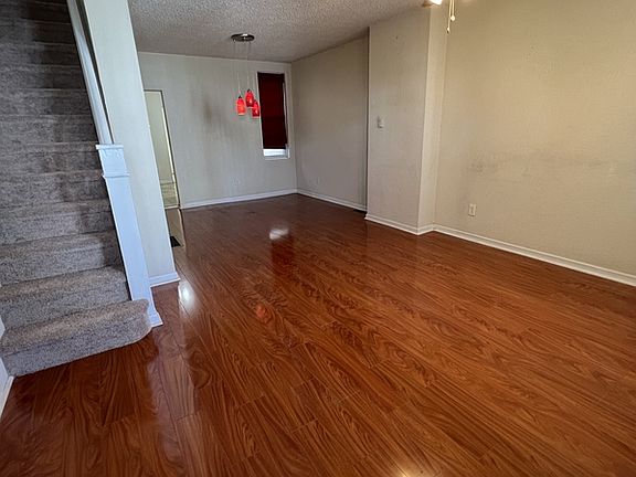 4th image of 218 Dorset St #1