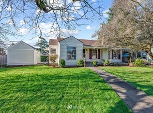 2 Park Pl, Longview, WA 98632