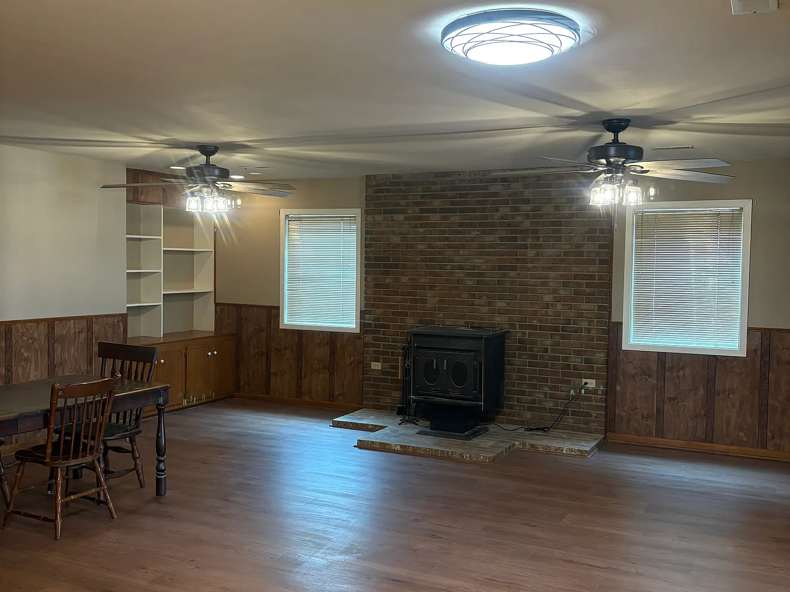 3 bed, $1,400 — Photo 3