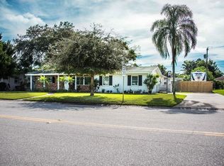 5811 8th Avenue Dr W, Bradenton, FL 34209