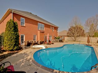 2811 Winterberry Way SE, Owens Cross Roads, AL 35763
