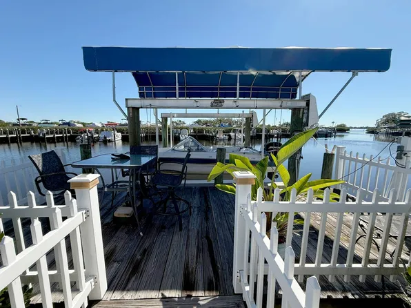 209 Denmark Dr, Ellenton, FL 34222