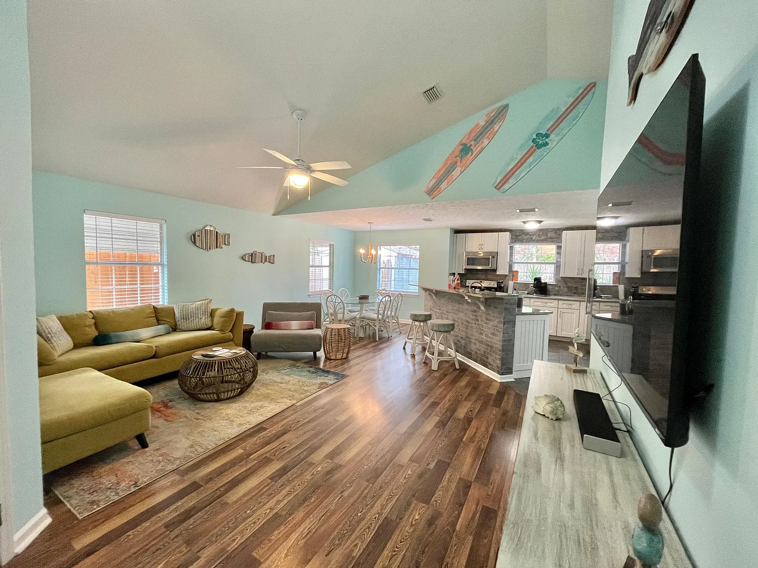 2 bed, 1112 sqft, $2,800 — Photo 4