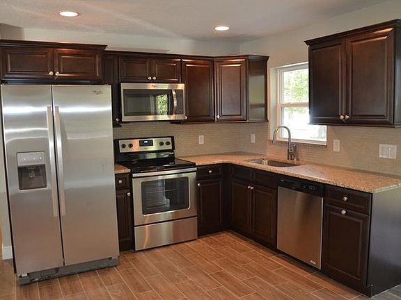 5th image of 3641 Terrina Ct