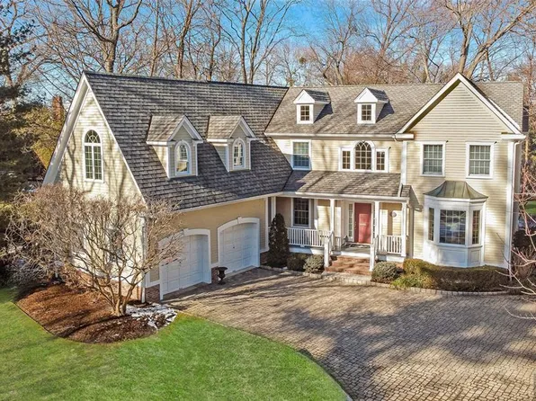 227 Glenwood Rd, Ridgewood, NJ 07450