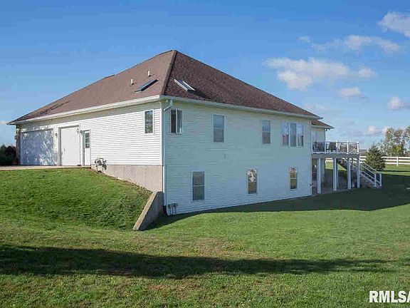 2nd image of 10A N Meadowbrook Dr