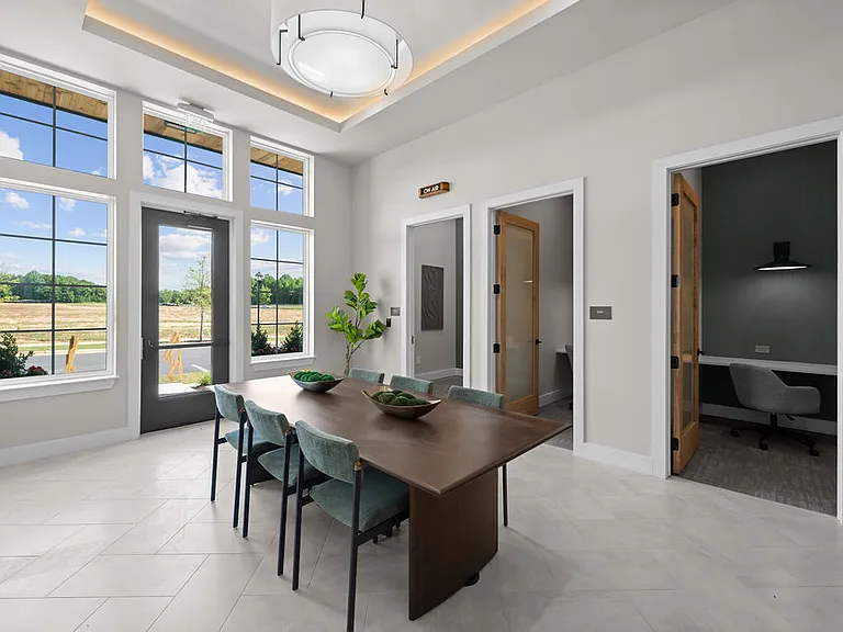 Solis North Creek — Photo 16