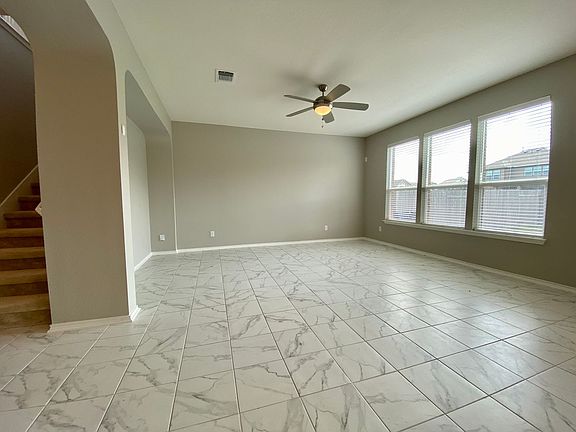 2nd image of 1613 Sonny Dr