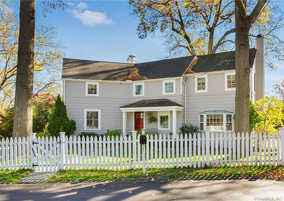 1st image of 105 Bayberrie Dr