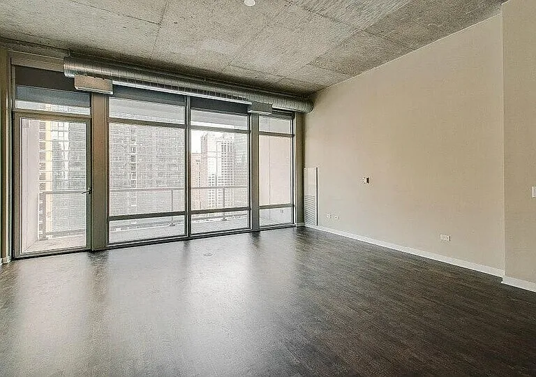 333 N Canal St #1902 — Photo 4