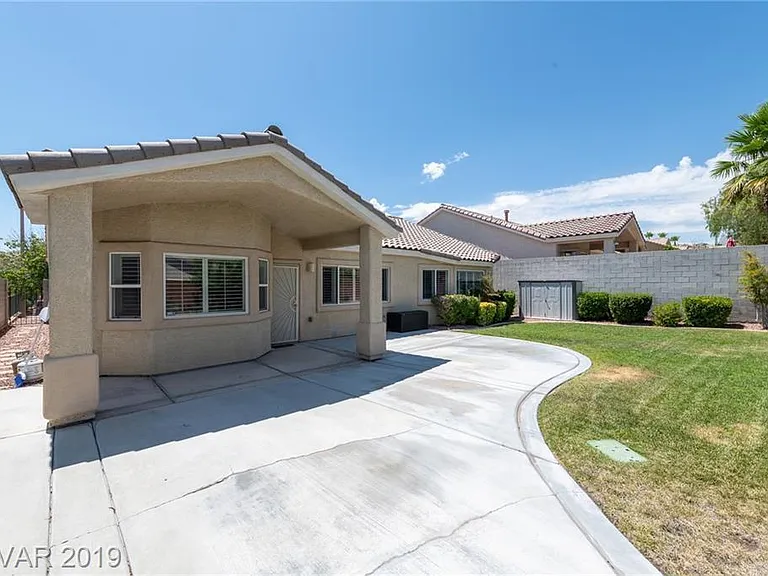 11156 Dell Cliffs Ct — Photo 25
