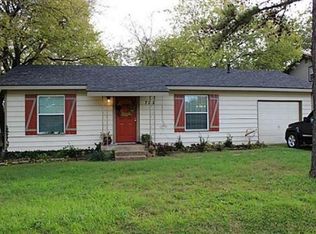 702 Lakeland Rd, Lake Dallas, TX 75065