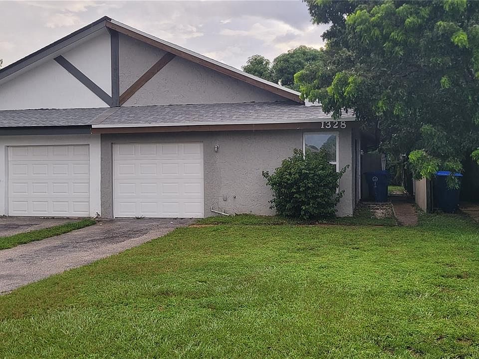 1st image of 1328 SW 75th Ave
