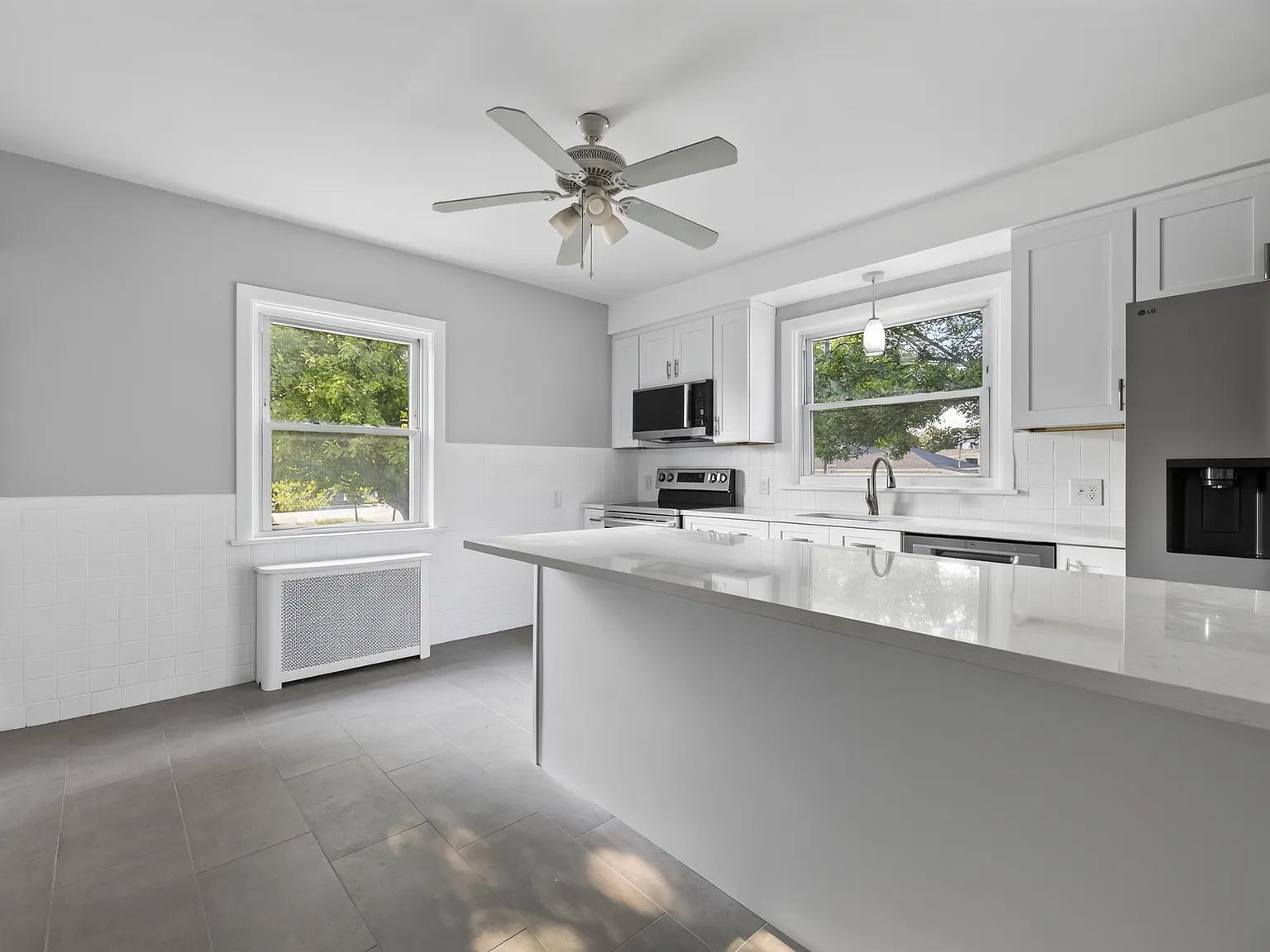 2 bed, 1100 sqft, $2,500 — Photo 4