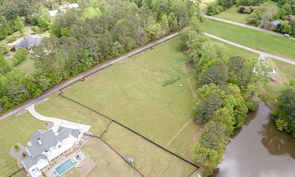 2nd image of 14405 Wood Rd