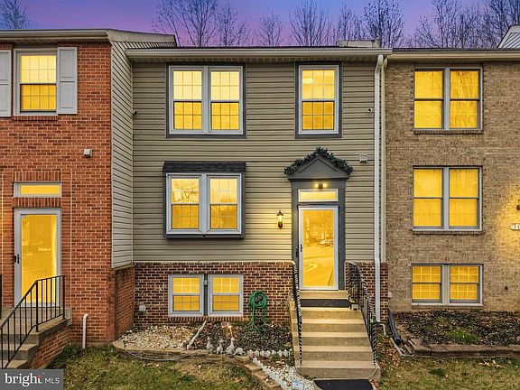 2nd image of 104 Barksdale Pl