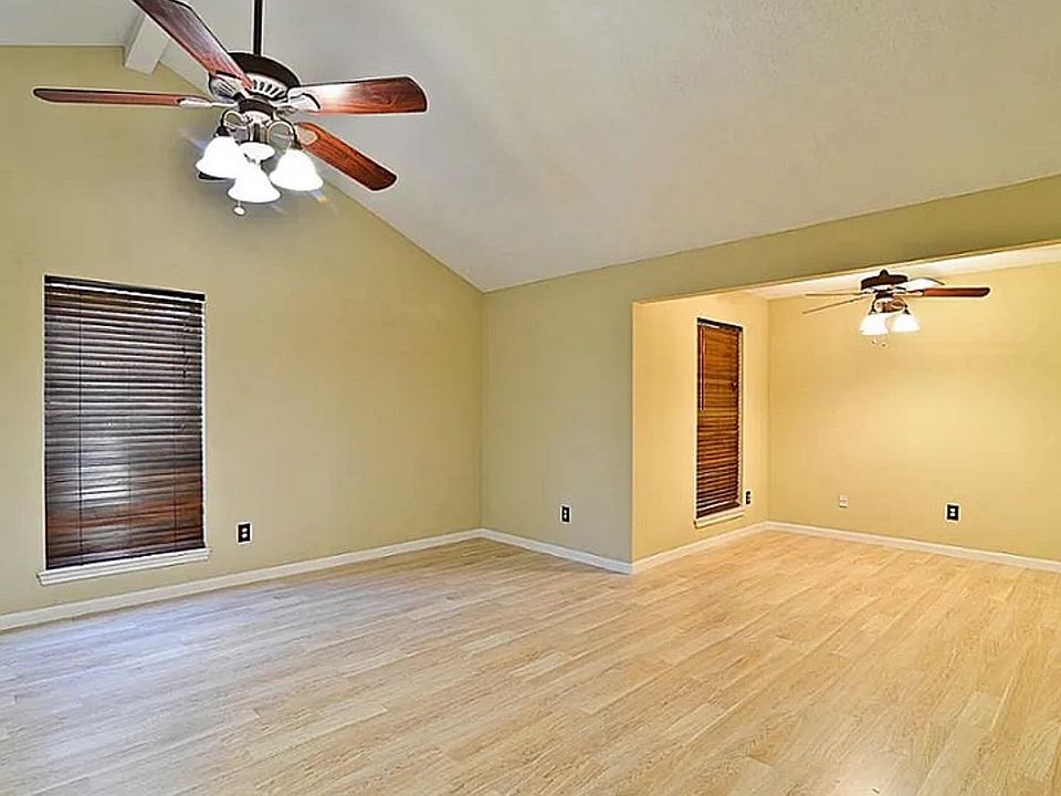 1st image of 6716 S Park Ave