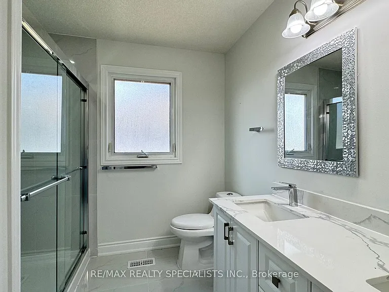 505 Bridlewreath Ct #UPPER LVL — Photo 41
