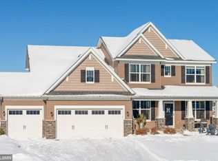 1782 Cottongrass Ct, Chanhassen, MN 55317