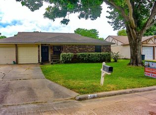 416 28th Ave N, Texas City, TX 77590
