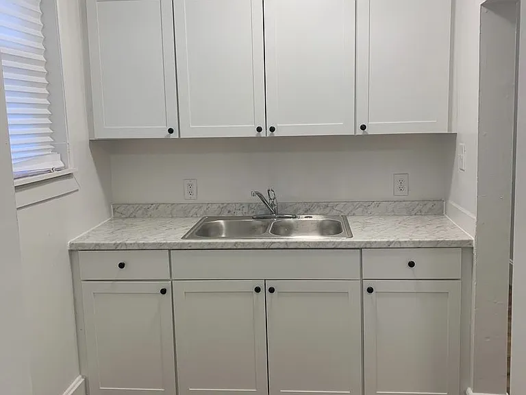 222 E Philadelphia St #1 — Photo 6