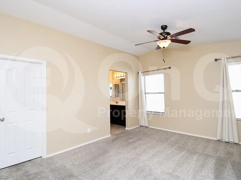 18622 W Vogel Ave — Photo 10