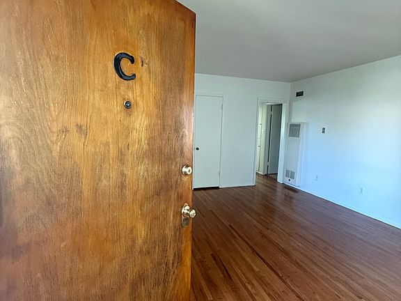 2nd image of 848 Carillo Dr