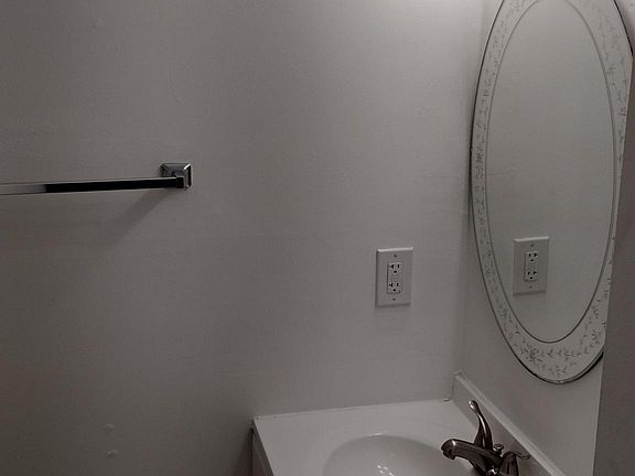 4th image of 1053 Coastaway Dr