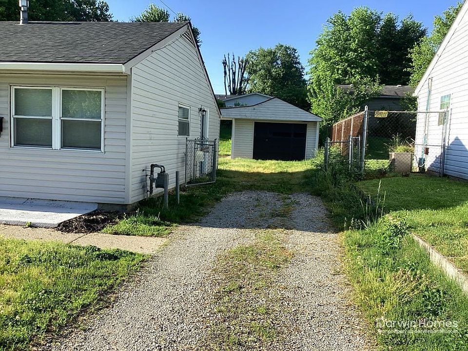 1st image of 4806 Seville Dr