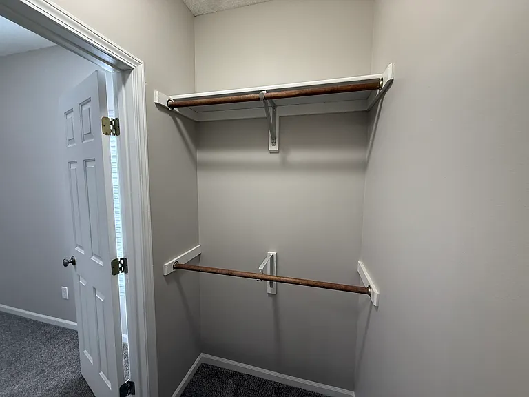 Lake Shore Apartments — Photo 55
