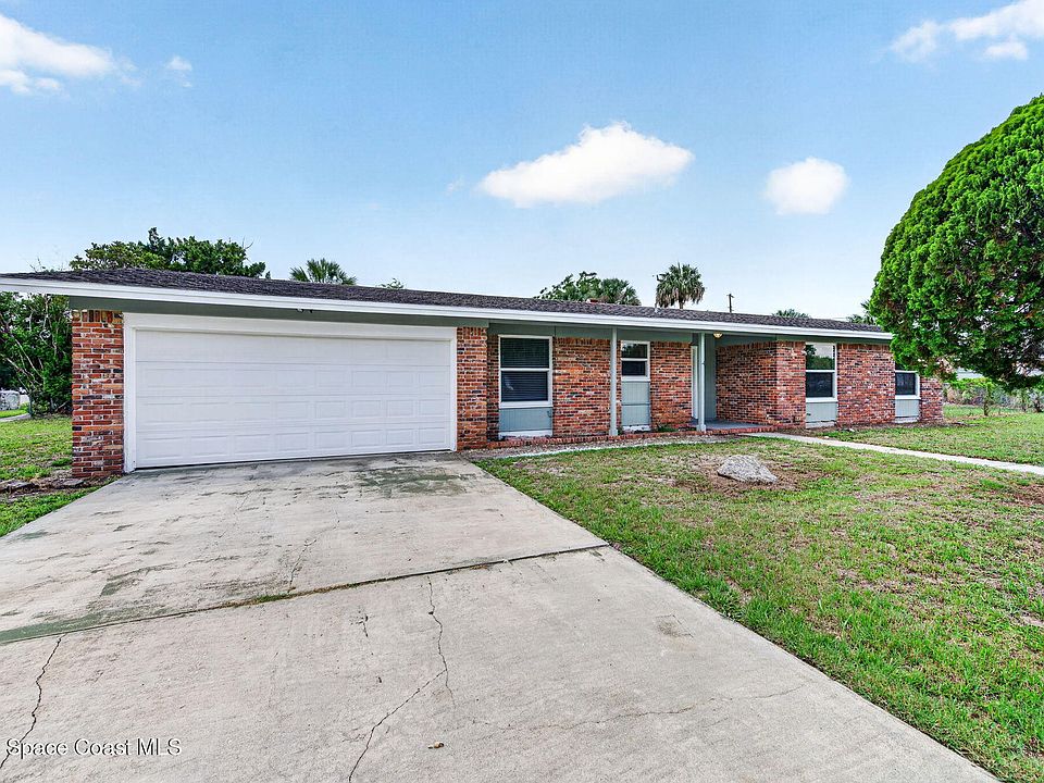 1st image of 1295 Country Club Blvd