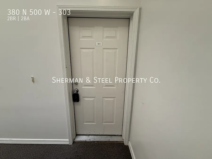 Modern Top-Floor Condo in the Heart of Bountiful!! — Photo 3
