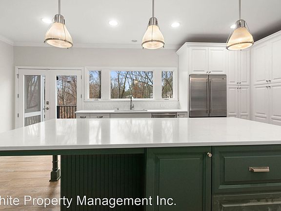 5th image of 5100 Shadow Pond Ln