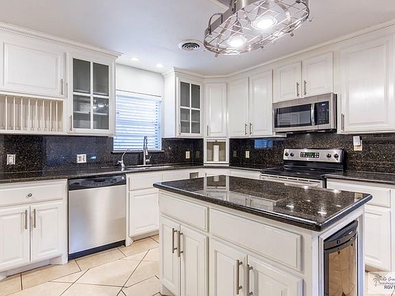 5th image of 741 Caro Cir