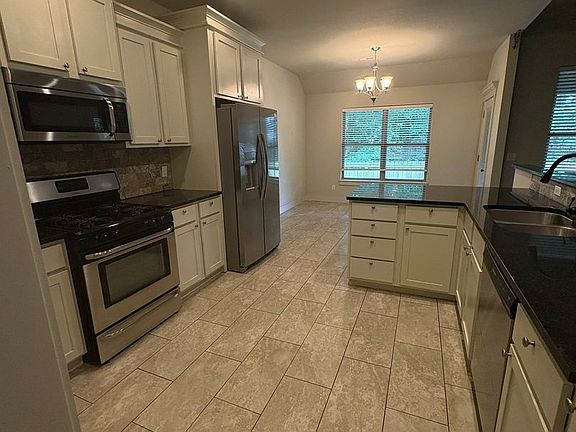 2nd image of 3607 SW Picasso Blvd